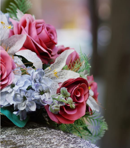 What to Do With Funeral Flowers